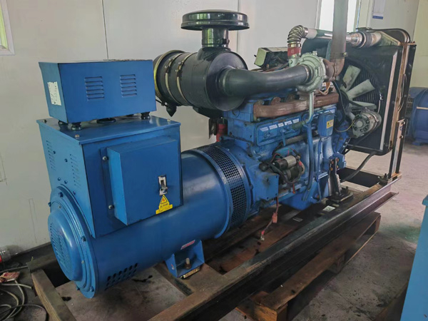 临县100kW柴油发电机组使用多级机油有哪些优缺点？